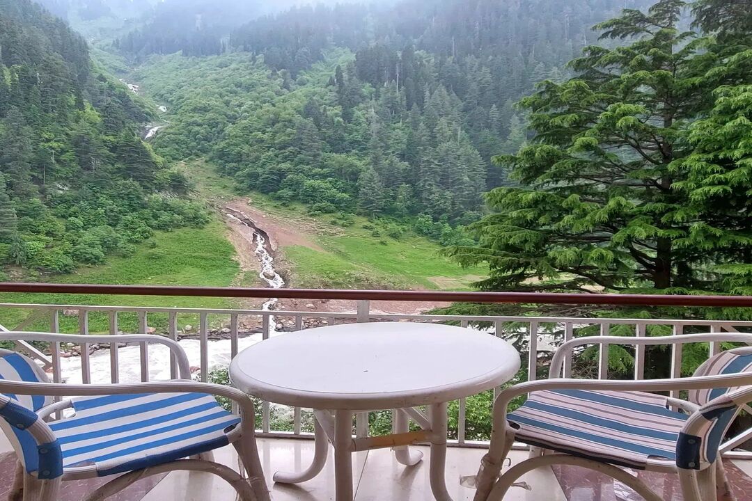Shangrila Resort Sharda