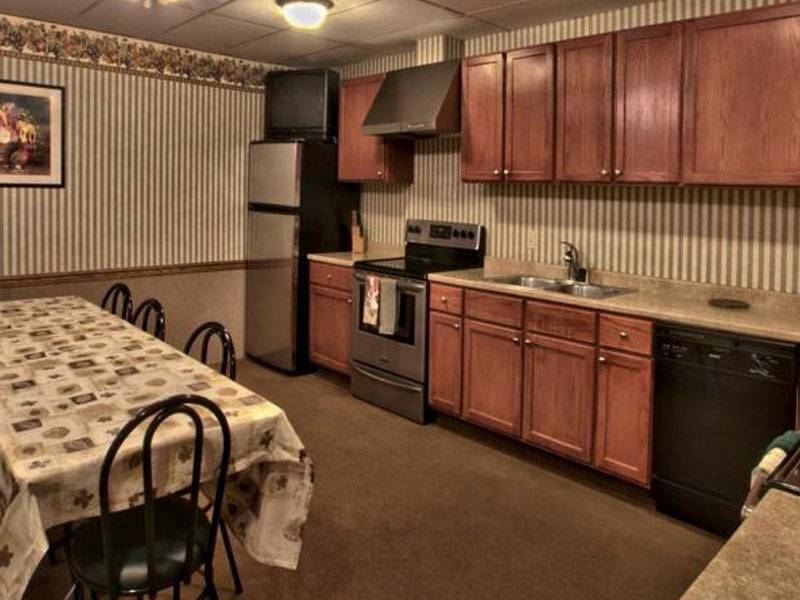 Boulder Twin Lakes Inn