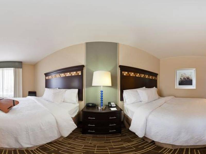 Hampton Inn  Suites Denver Airport  Gateway Park