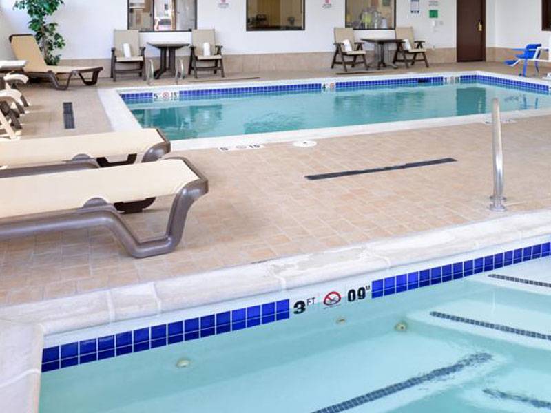 Lexington Inn & Suites