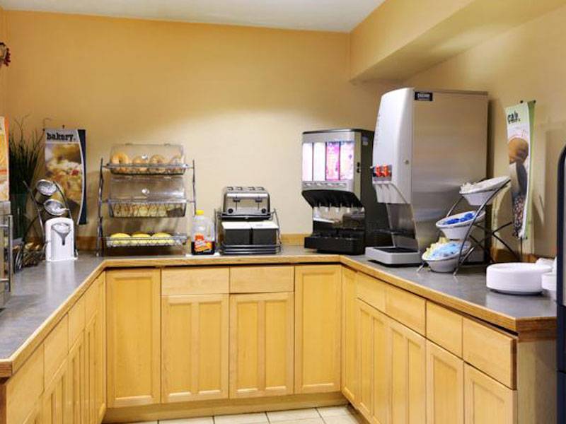 Microtel Inn & Suites Anchorage