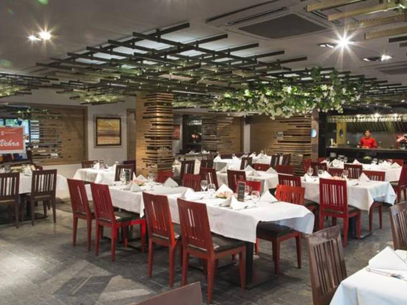 Royaute Luxury Suites and Hotel Gulberg Lahore