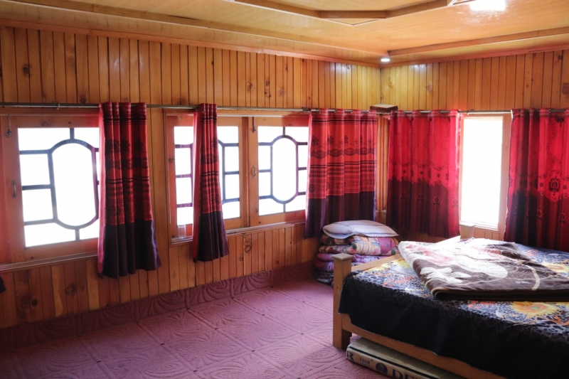 Kashmir Sharda View Guest House