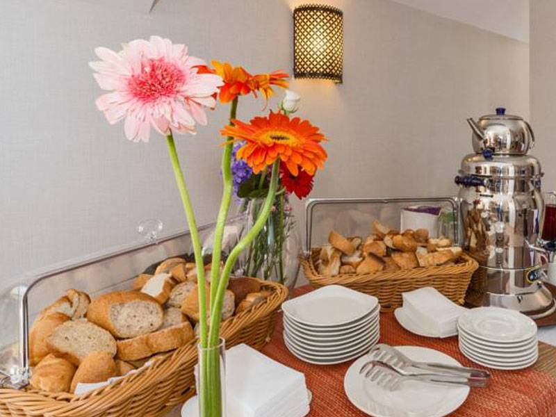 Aybar Hotel 