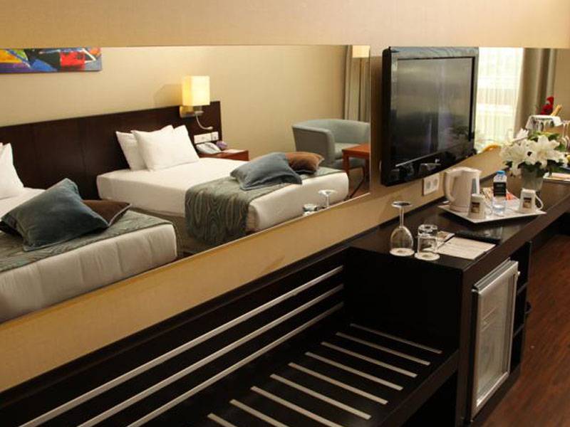 ISG Airport Hotel