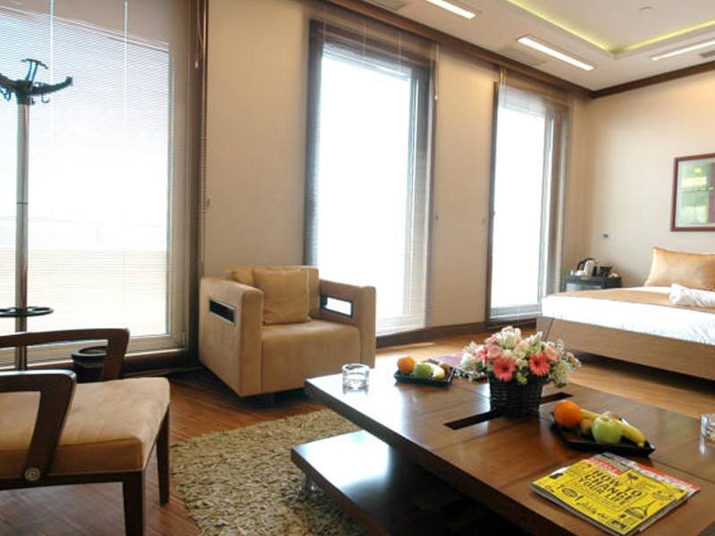 Tunel Residence