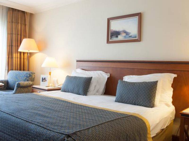 IC Hotels Airport