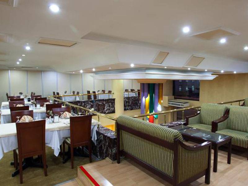 Almer Hotel