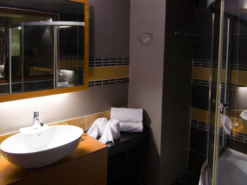 Roof Garden Hotel