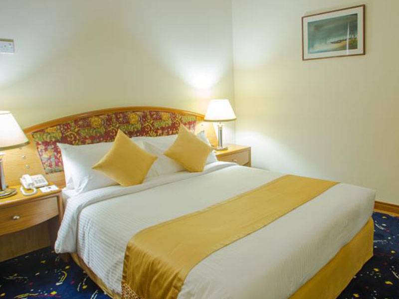 Hotel Lake Castle