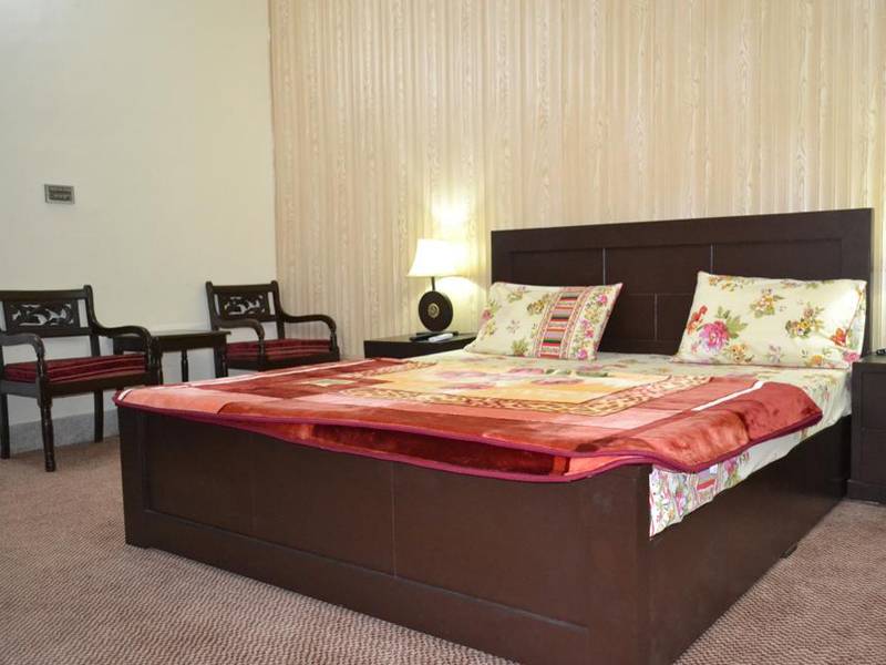West End Family Homestay, Muzaffarabad