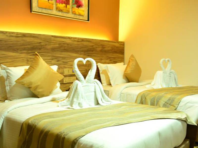 Pearl City Hotel