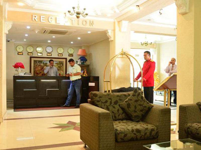 Pearl City Hotel