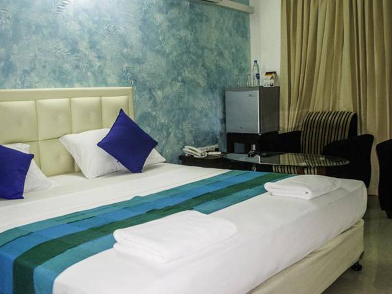 VJ City Hotel