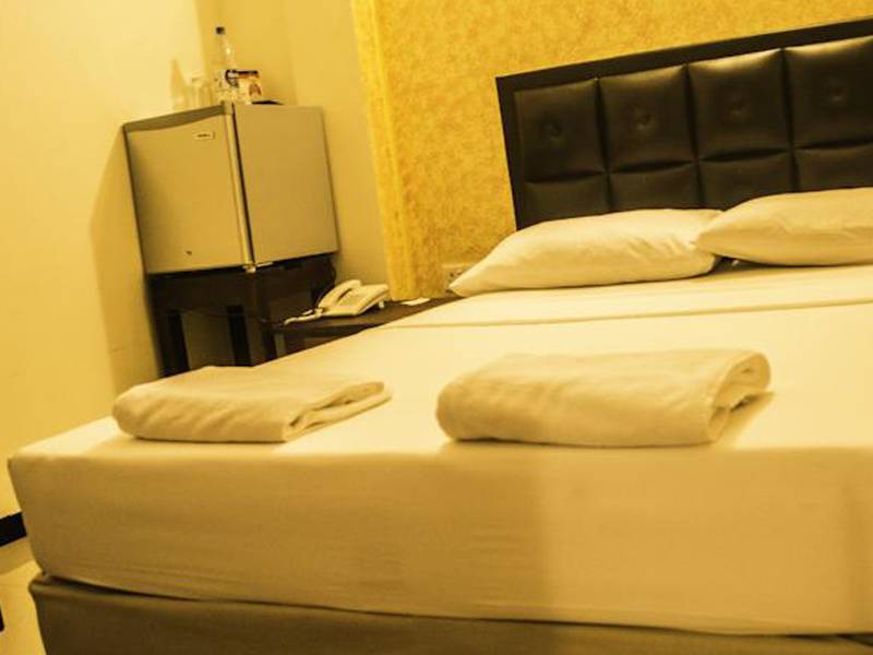 VJ City Hotel