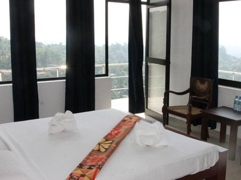 Pure Nature Hotel Kandy