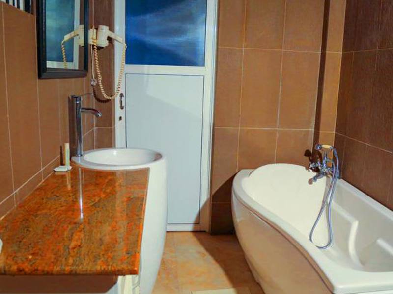 Airport City Hub Hotel