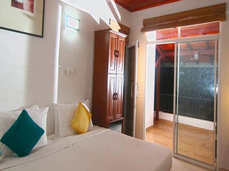 Airport City Hub Hotel