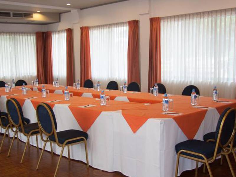 Camelot Beach Hotel