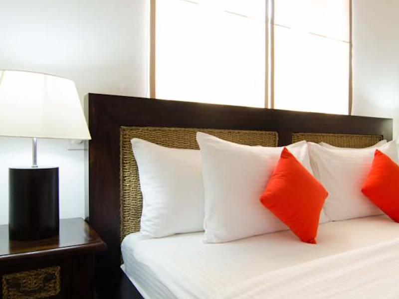 St.Lachlan Hotel & Suites