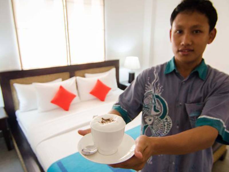 St.Lachlan Hotel & Suites