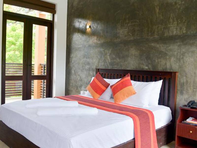 Olanro Negombo