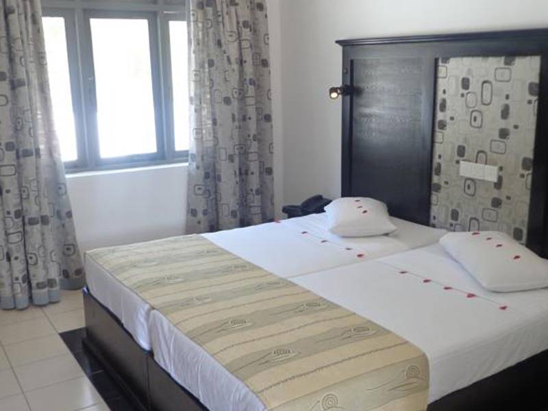Dons Beach Hotel