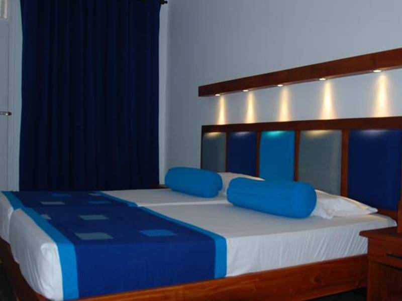 Star Beach Hotel Negombo