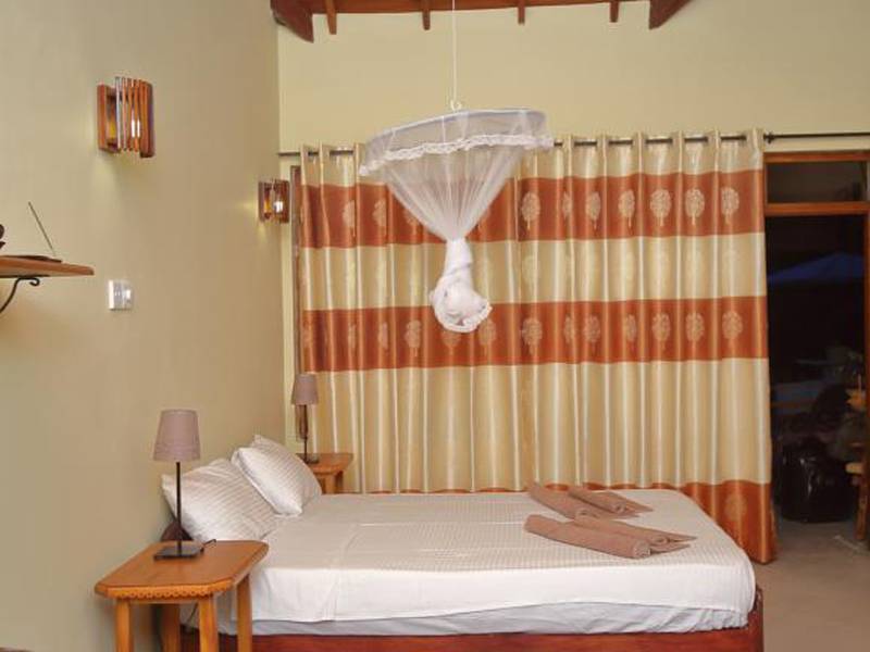 Lazy Lizard Villa