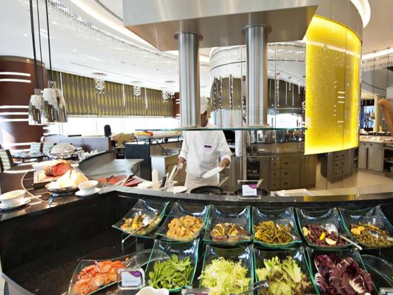 Crowne Plaza Doha - The Business Park