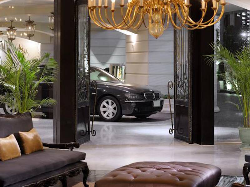 Tower Club At lebua