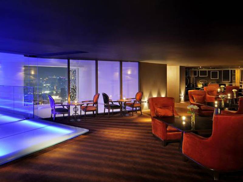 Tower Club At lebua