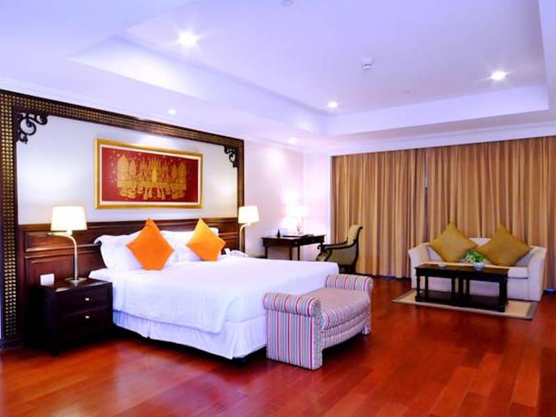 Centre Point Silom