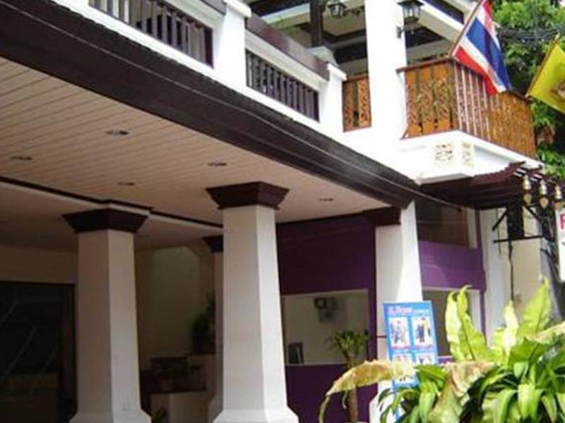 Rambuttri House