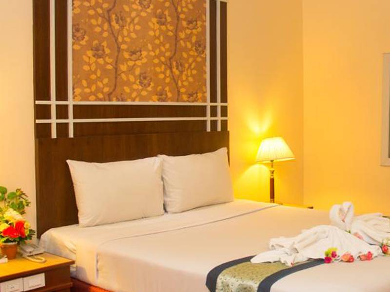 Hatyai Palace Hotel.