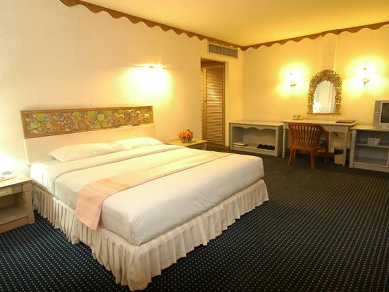Lopburi Inn Resort