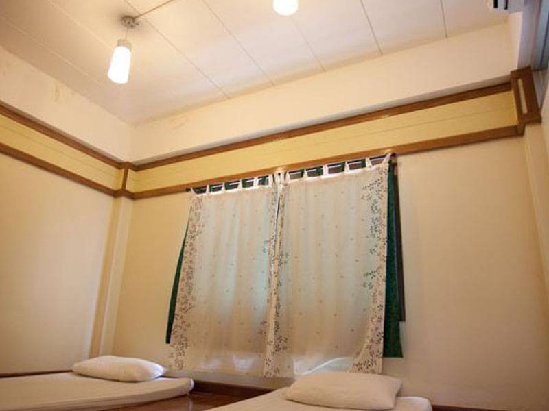Ploy Palace Hotel