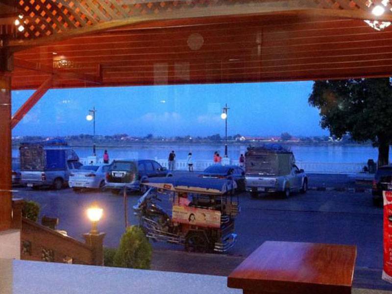 Riverfront Hotel Mukdahan