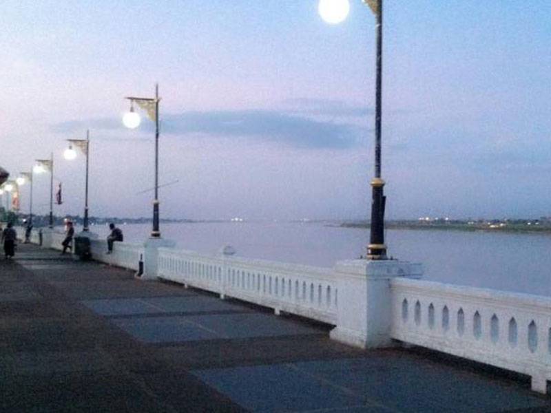 Riverfront Hotel Mukdahan