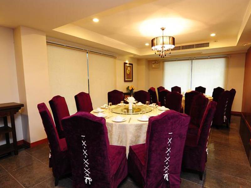 Bonito Chinos Hotel