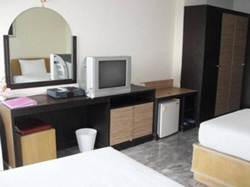 Nonthaburi Palace Hotel