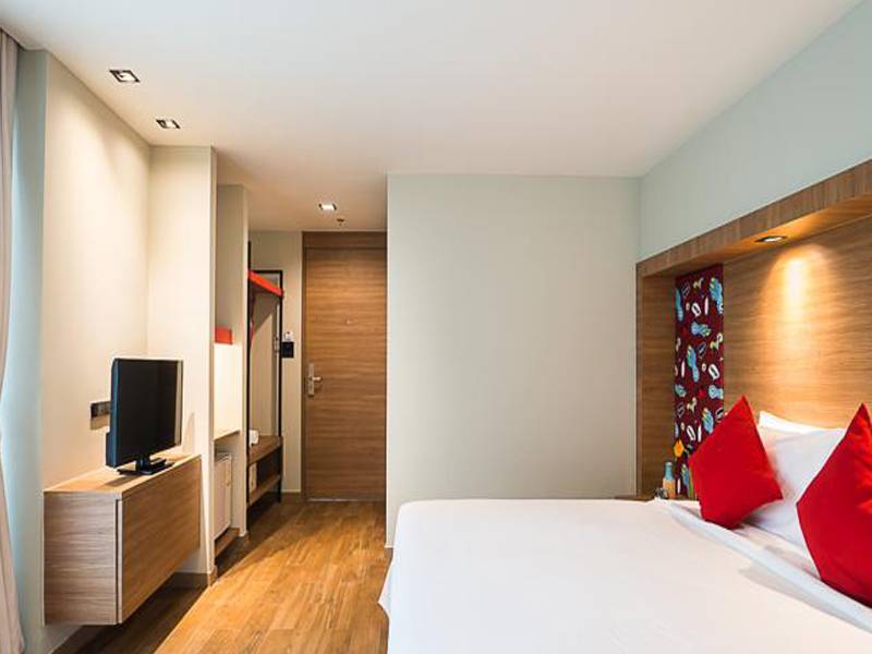 Sunshine Hip Hotel