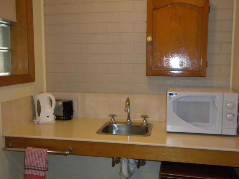Elm Court Motel