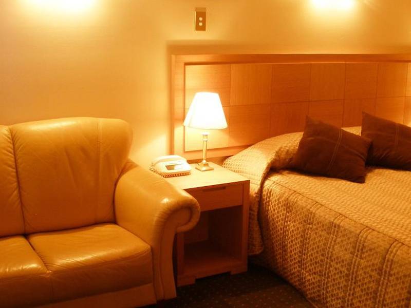 Desert Sand Motor Inn
