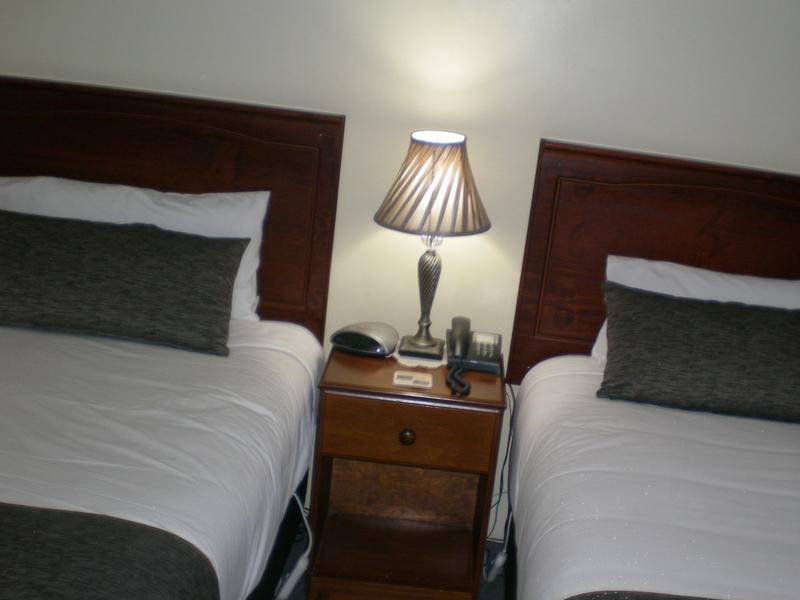 Oasis Motor Inn