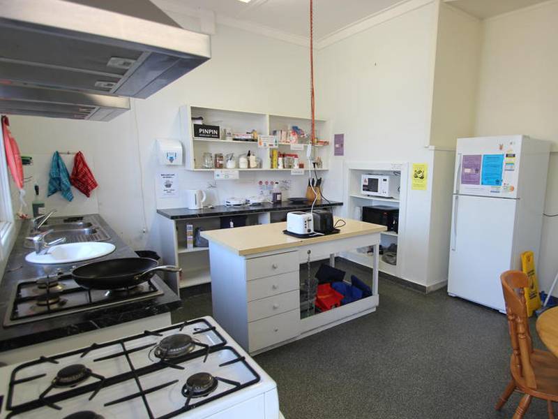 Dolphin Retreat Bunbury YHA