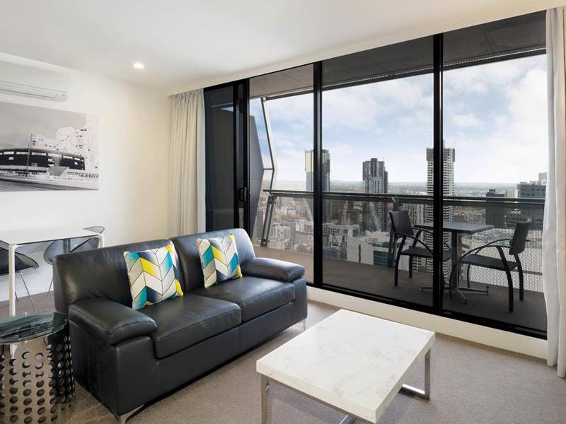 Oaks on William