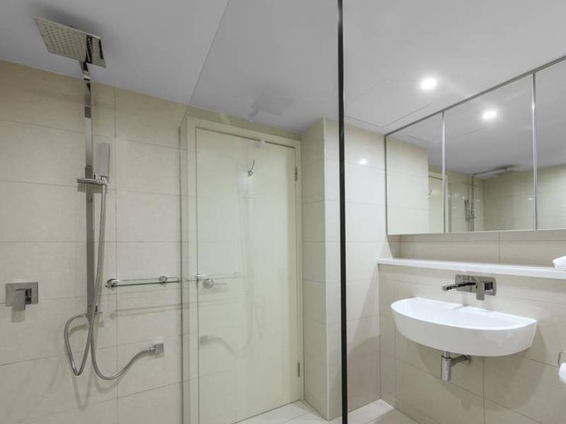 Oaks Elan Darwin