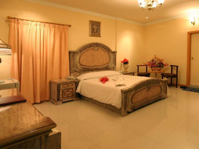 Sea Shell Hotel