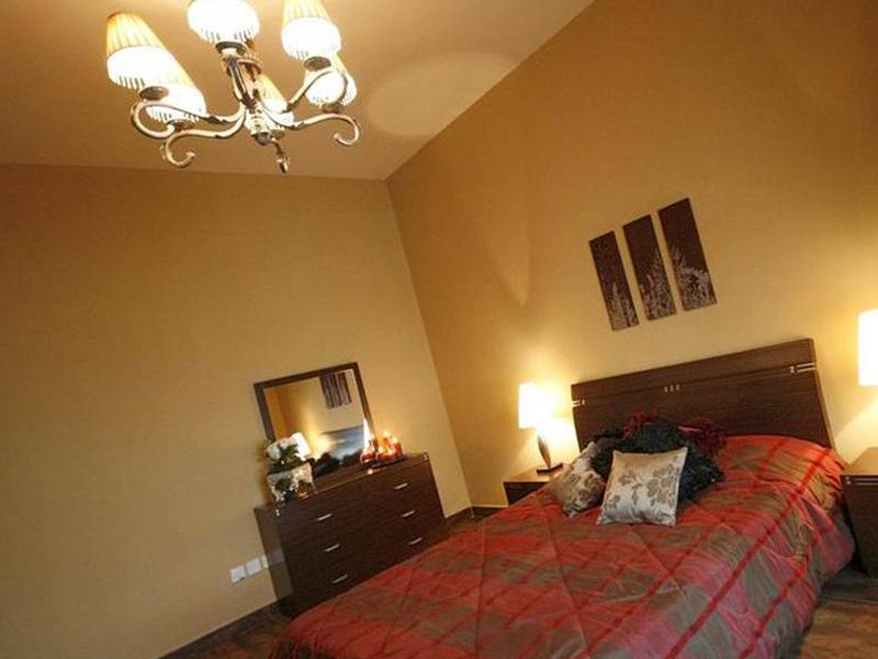 Al Manzil Hotel Apartments